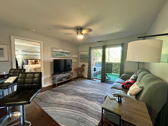 Foto del edificio - 5483 Vineland Rd