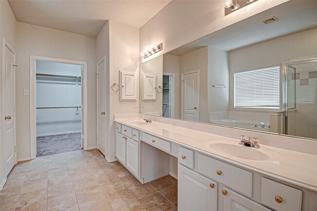 Foto del edificio - 1510 Phoenician Dr