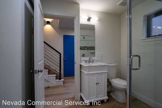 Building Photo - 120 Martin St