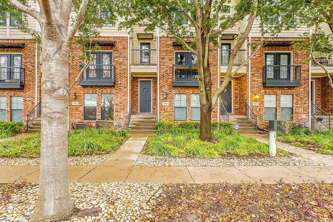 Building Photo - 3809 Westridge Ave
