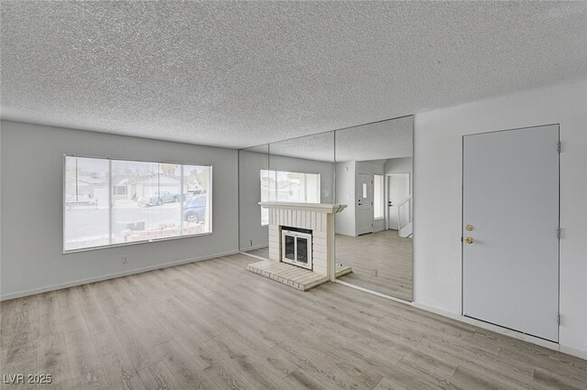 Building Photo - 7182 Acorn Ct