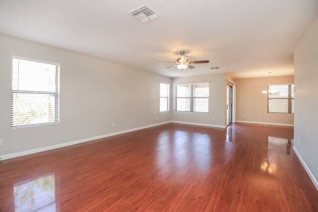 Building Photo - 2283 E 35th Ave