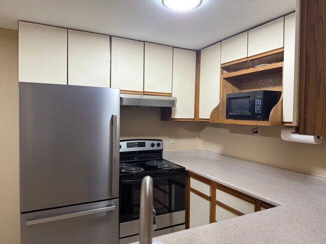 Foto del edificio - Newly Remodled 3 bed, 2 baths Edmonds Cond...