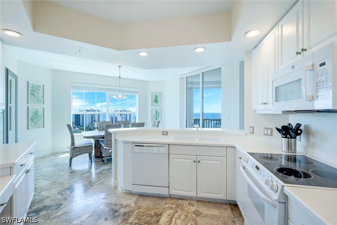 Foto del edificio - 300 Dunes Blvd