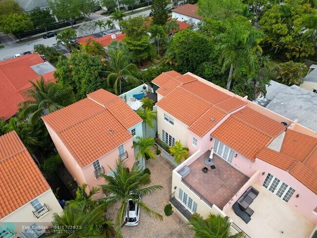 Foto del edificio - 1123 NE 18th Ave