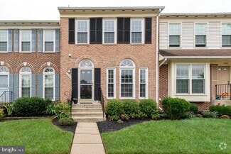 Building Photo - 3825 Grand Jct Ct