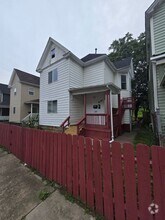 Building Photo - 52 1/2-70-72 N Yale Ave