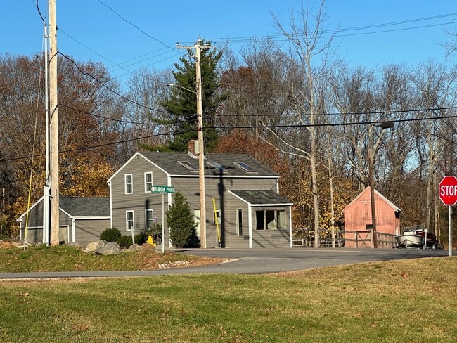 Building Photo - 480 Newington Rd