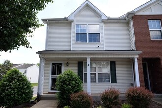Building Photo - 301 Arapaho Dr