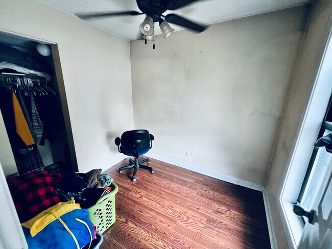 Foto del edificio - 3728 S Parnell Ave