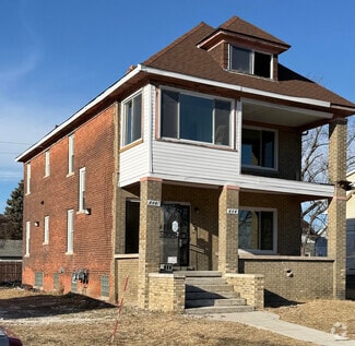 Building Photo - 216 Pilgrim St
