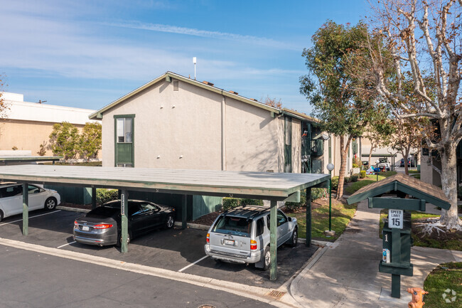 Building Photo - Aliso Creek Villas