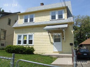 Building Photo - 17 Corinne St SW