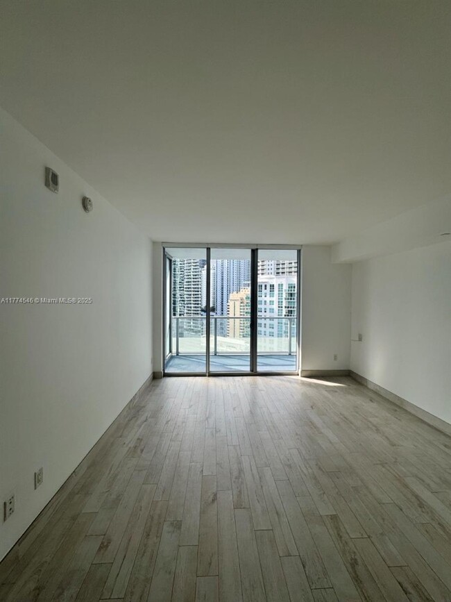 Foto del edificio - 1300 Brickell Ave