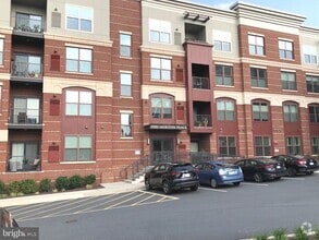Building Photo - 3985 Norton Pl
