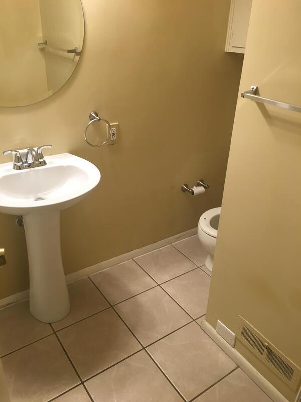 Building Photo - 4208 Angel Terrace