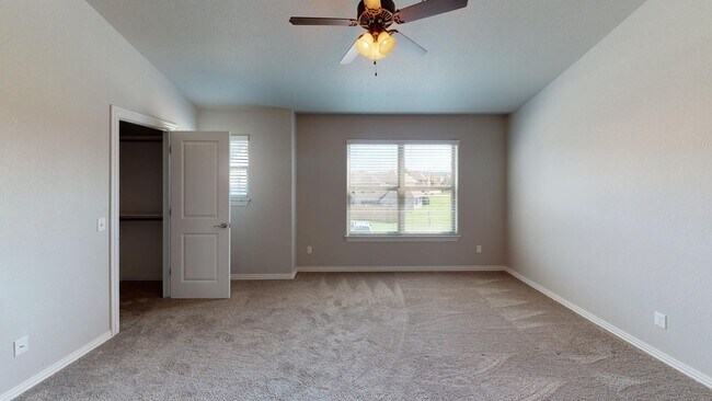 Building Photo - Beautiful 3-Bedroom, 2.5 Bath Townhome Close to The Pinnacle Hills in Rogers!!!!