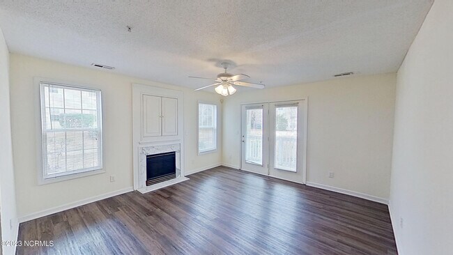 Foto del edificio - 721 Melba Ct