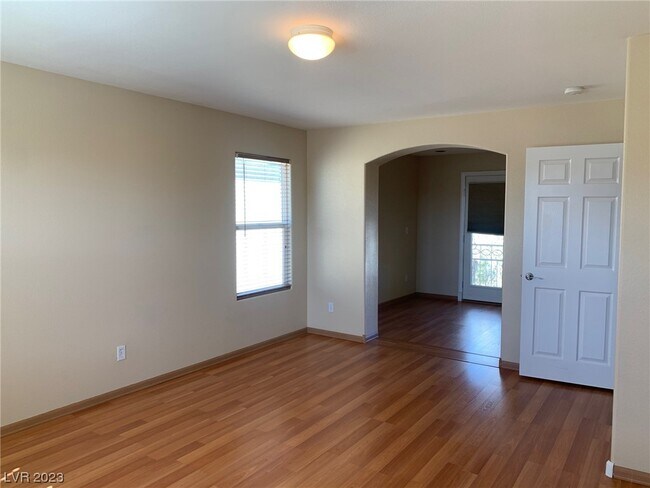 Building Photo - 9141 Hines Ave