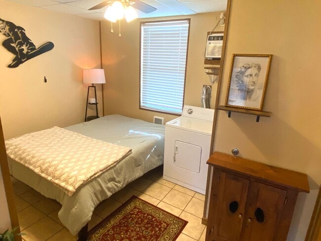 Building Photo - 209 Lee St