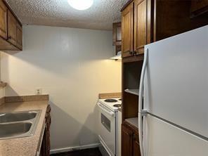 Foto del edificio - 6319 Granbury Rd