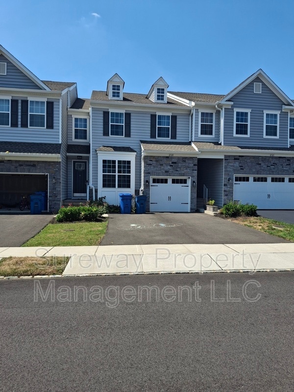 Building Photo - 2503 Charleston Dr