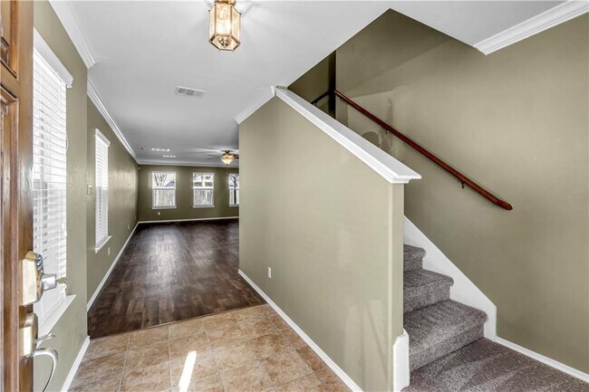 Foto del edificio - 145 Housefinch Loop