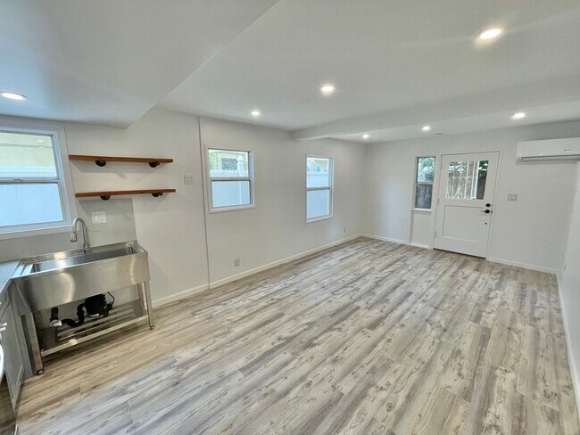 Foto del edificio - Stunning Ocean & Bay View Two-Story Home on the Long Beach Peninsula