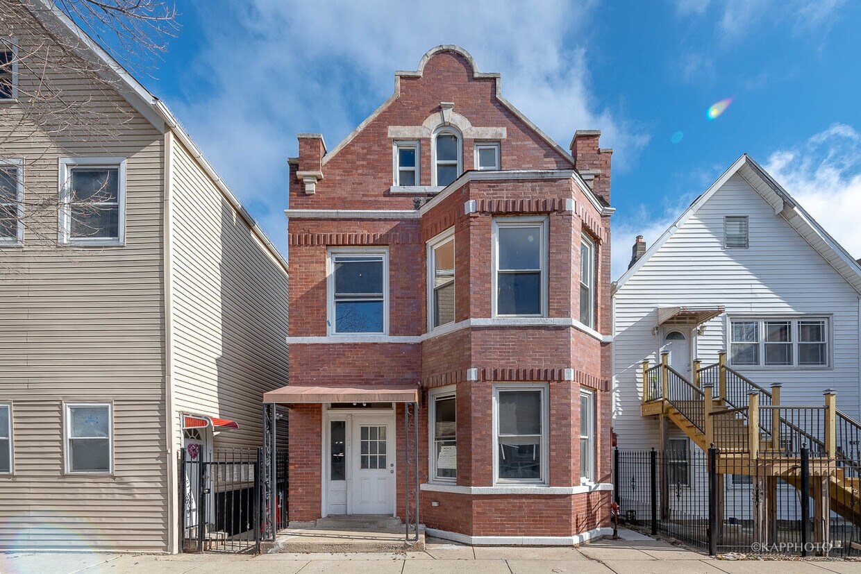 Primary Photo - 4505 S Justine St