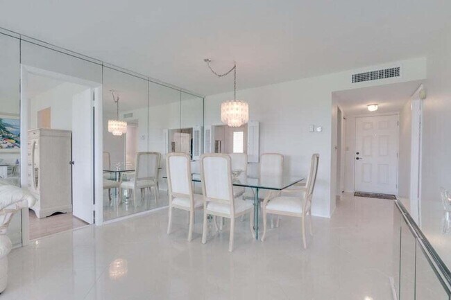 Foto del edificio - 5301 NW 2nd Ave