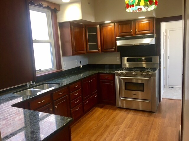 Foto principal - 3938 N Whipple St