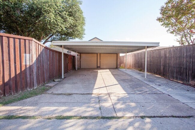 Photo - 5713 Baker Dr House