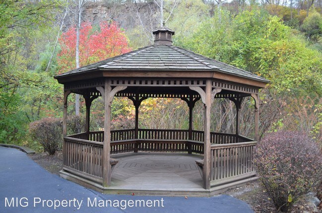 Foto del edificio - 1036 Smith Manor Blvd