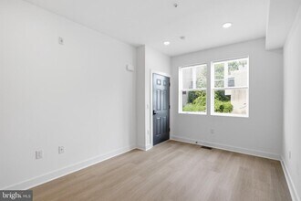 Building Photo - 2251 N 12th St