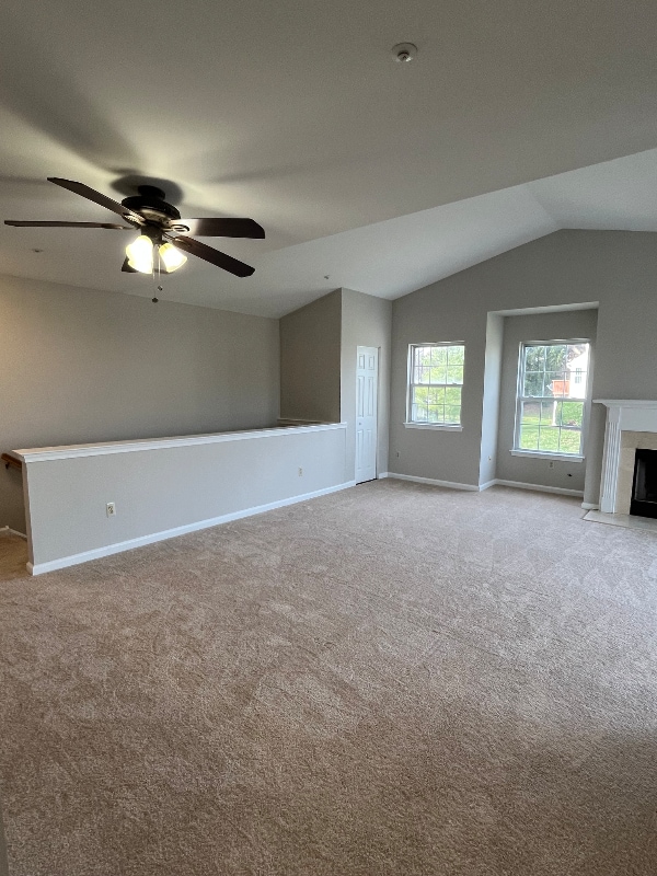 Foto del edificio - 12 Wagon Wheel Rd