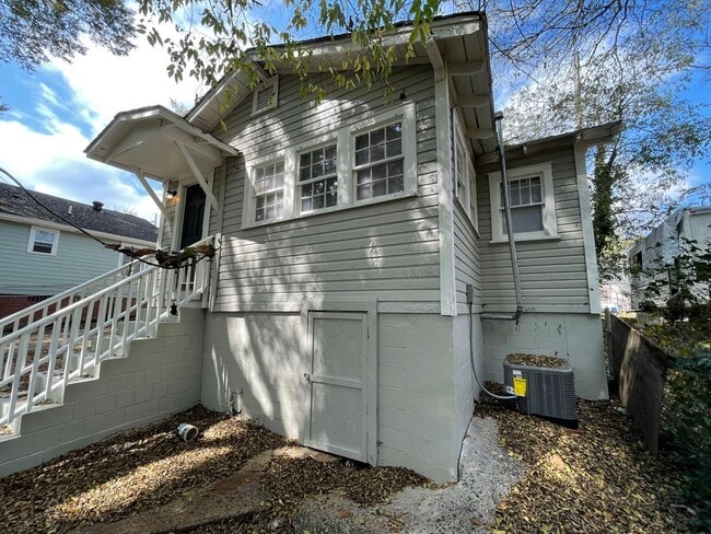 Foto del edificio - Cozy 3/1 House in South Rome- $1,095