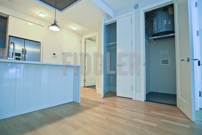 Foto del edificio - 225 N 9th St