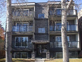 Building Photo - 817 5 St NE