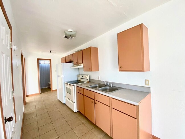Foto del edificio - 110 Holly Ave