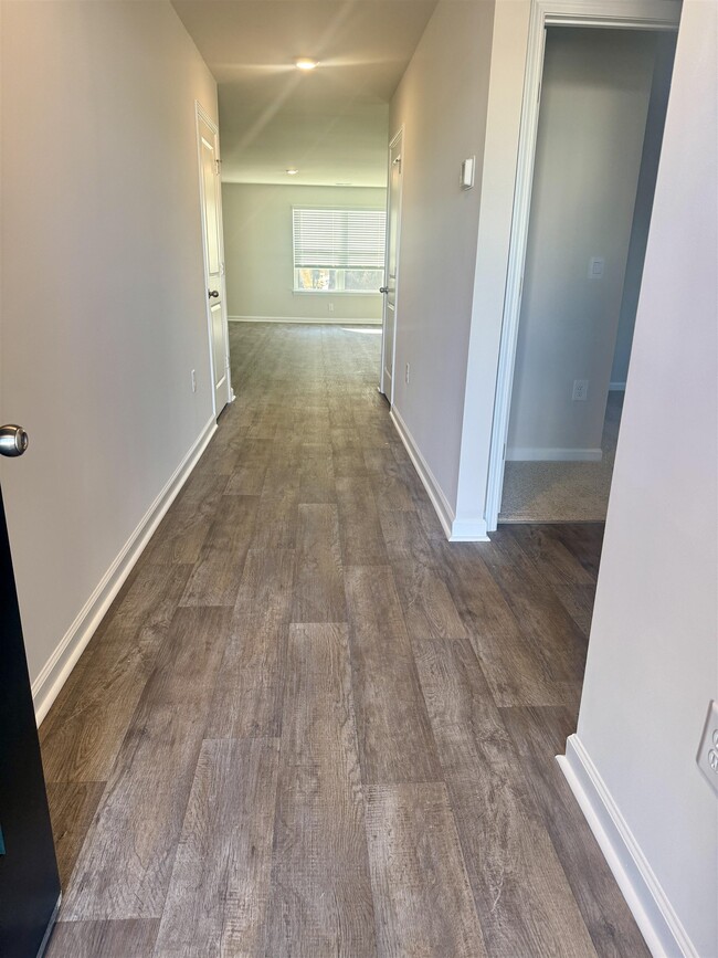 Foto del edificio - 390 Acosta Cir