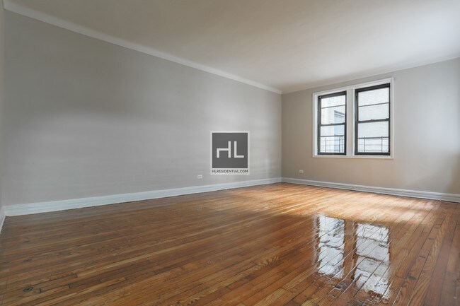 Building Photo - Newly Renovated Jumbo 1 Bedroom Apartment