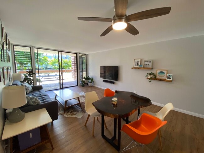 Living room from kitchen. - 1015 Aoloa Plz