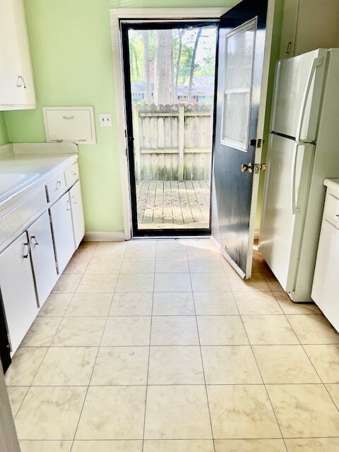 Building Photo - 34 Knoxbury Terrace