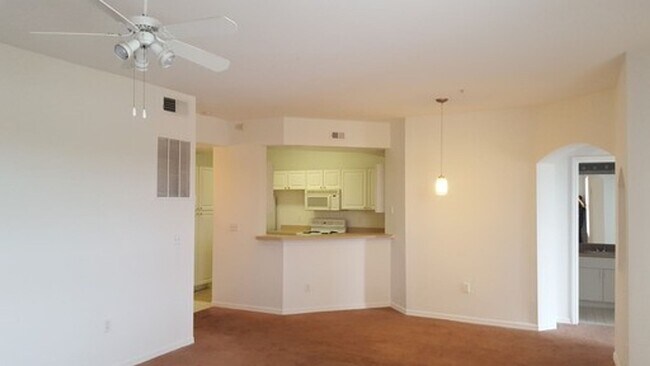 Foto del edificio - Luxury property. One bedroom condo