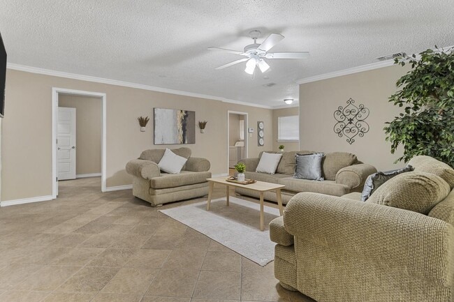 Photo - 3127 War Arrow Dr House