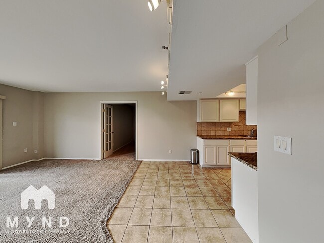 Building Photo - 7850 E Camelback Rd