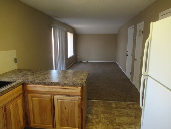 Foto del edificio - 7980 Belford Dr