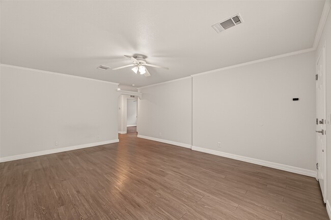 Building Photo - 21415 Sweet Grass Ln