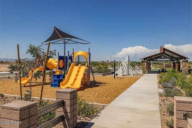 Foto del edificio - 1111 S Avondale Blvd