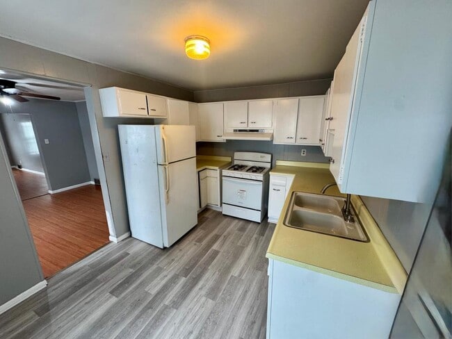 Photo - 213 Fletcher Ave Apartment